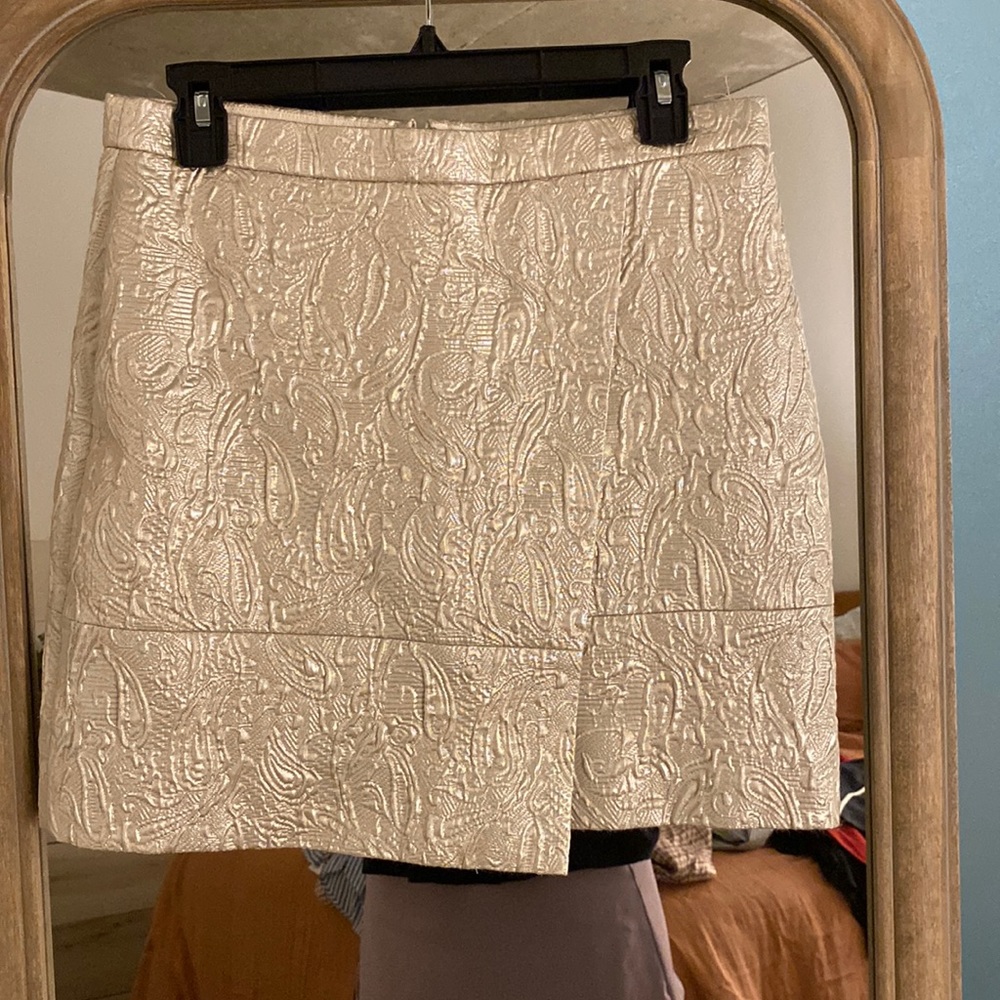 J. Crew Ivory Brocade Pencil Skirt (size 4)